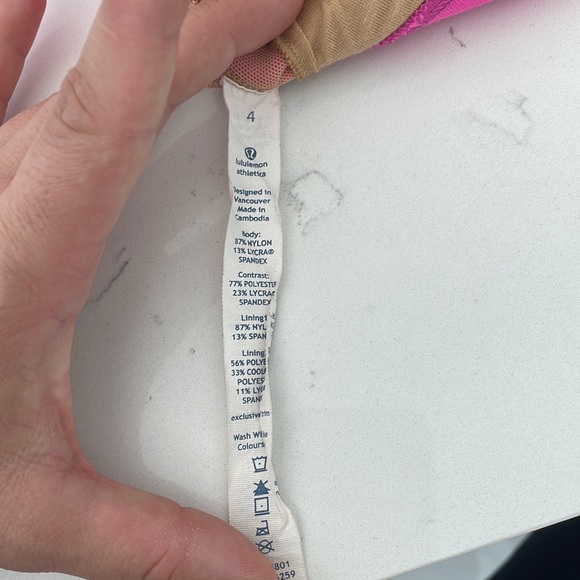 Lululemon sports bra - Picture 5 of 8